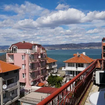 Guest house Lambovi - Lyubomir Lambov Nesebar