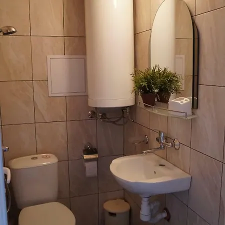 Guest house Lambovi - Lyubomir Lambov
