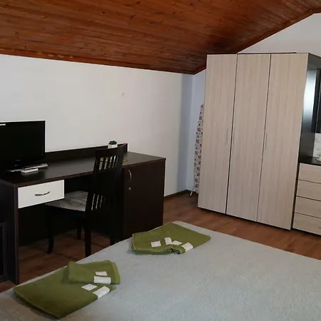 Lambovi - Lyubomir Lambov Guest house